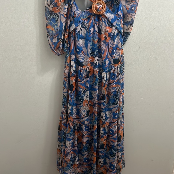 NWT GIANNI BINI LONG FLORAL PRINT LONG SLEEVE DEEP V NECK CUT OUT TIERED DRESS - Picture 7 of 7